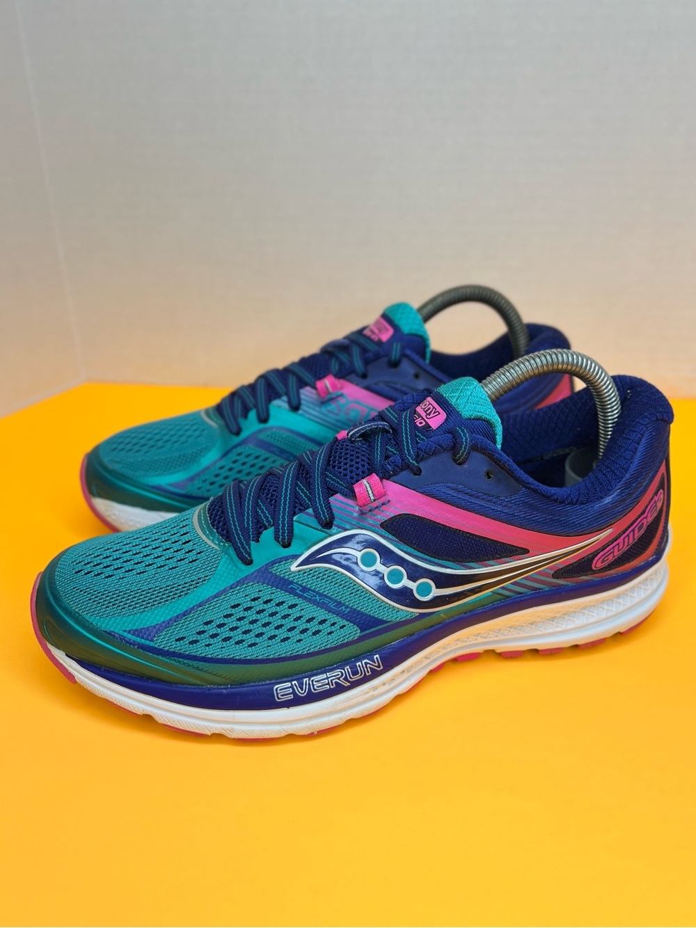 Saucony Guide 10 Womens Sz 8.5M S10350-3 Deep Teal/Navy/Pink Good Clean Cond.